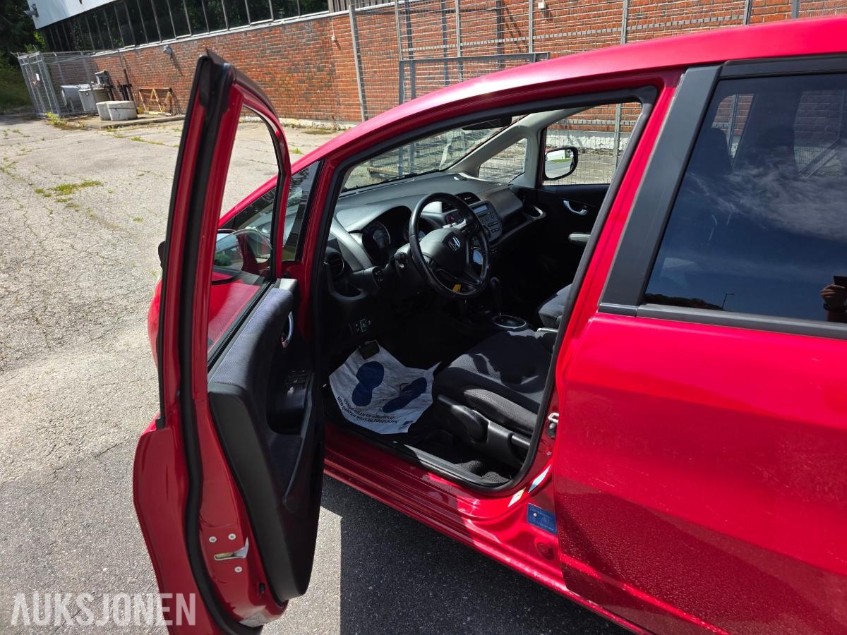 2012 HONDA JAZZ HYBRID AUTOMAT – EU-GODKJENT TIL 2027 – SOMMER- OG VINTERHJUL