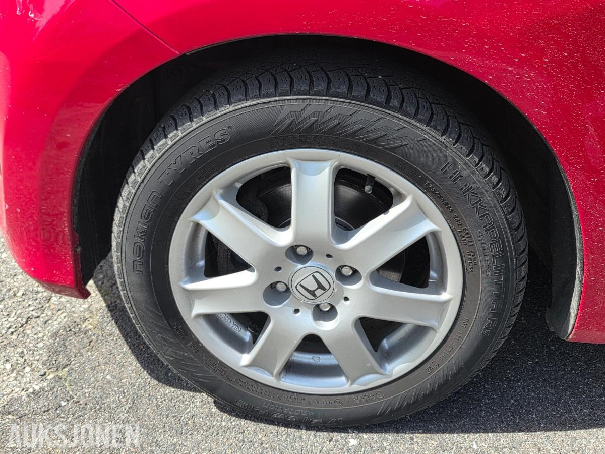 2012 HONDA JAZZ HYBRID AUTOMAT – EU-GODKJENT TIL 2027 – SOMMER- OG VINTERHJUL