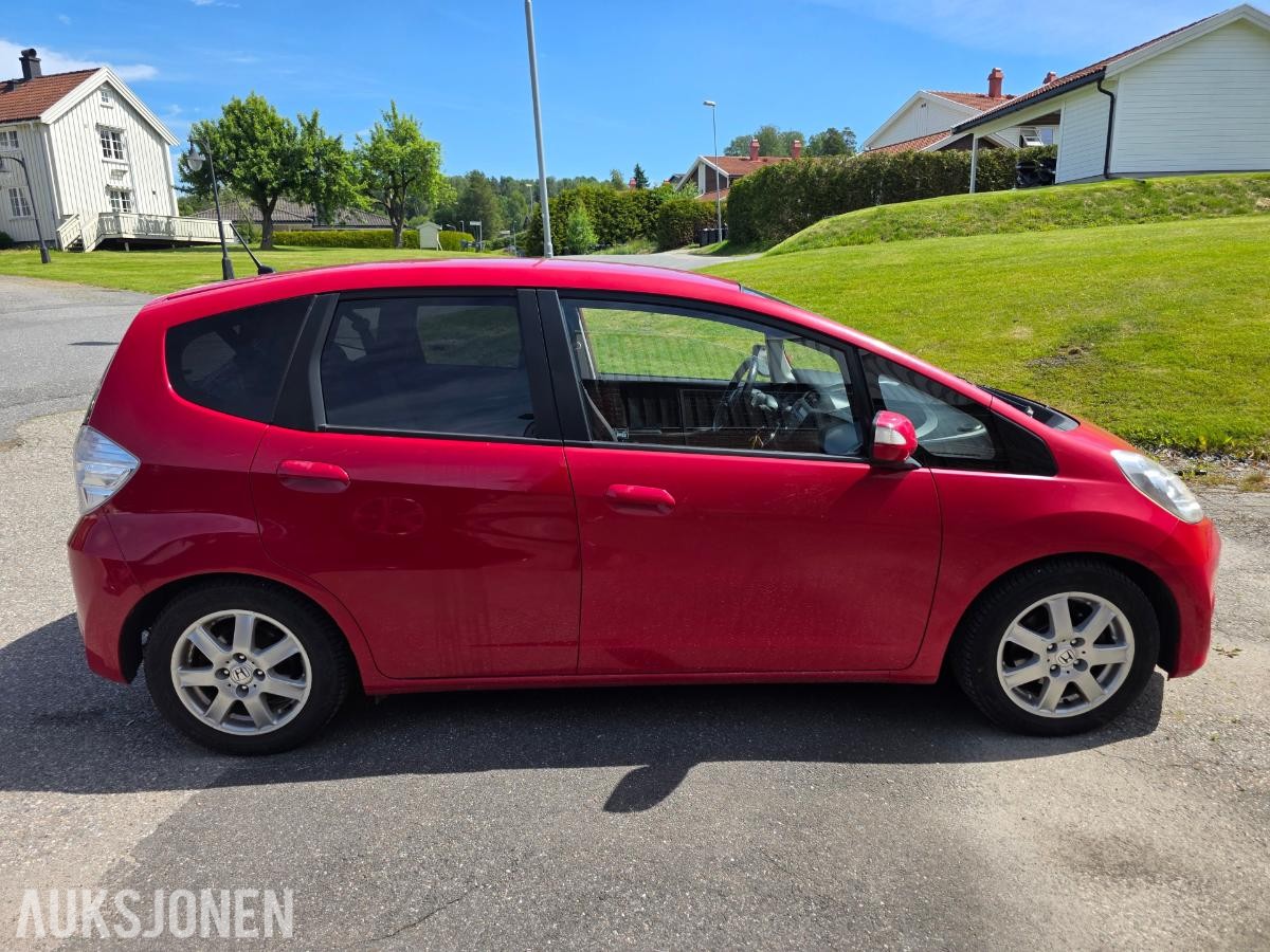 2012 HONDA JAZZ HYBRID AUTOMAT – EU-GODKJENT TIL 2027 – SOMMER- OG VINTERHJUL