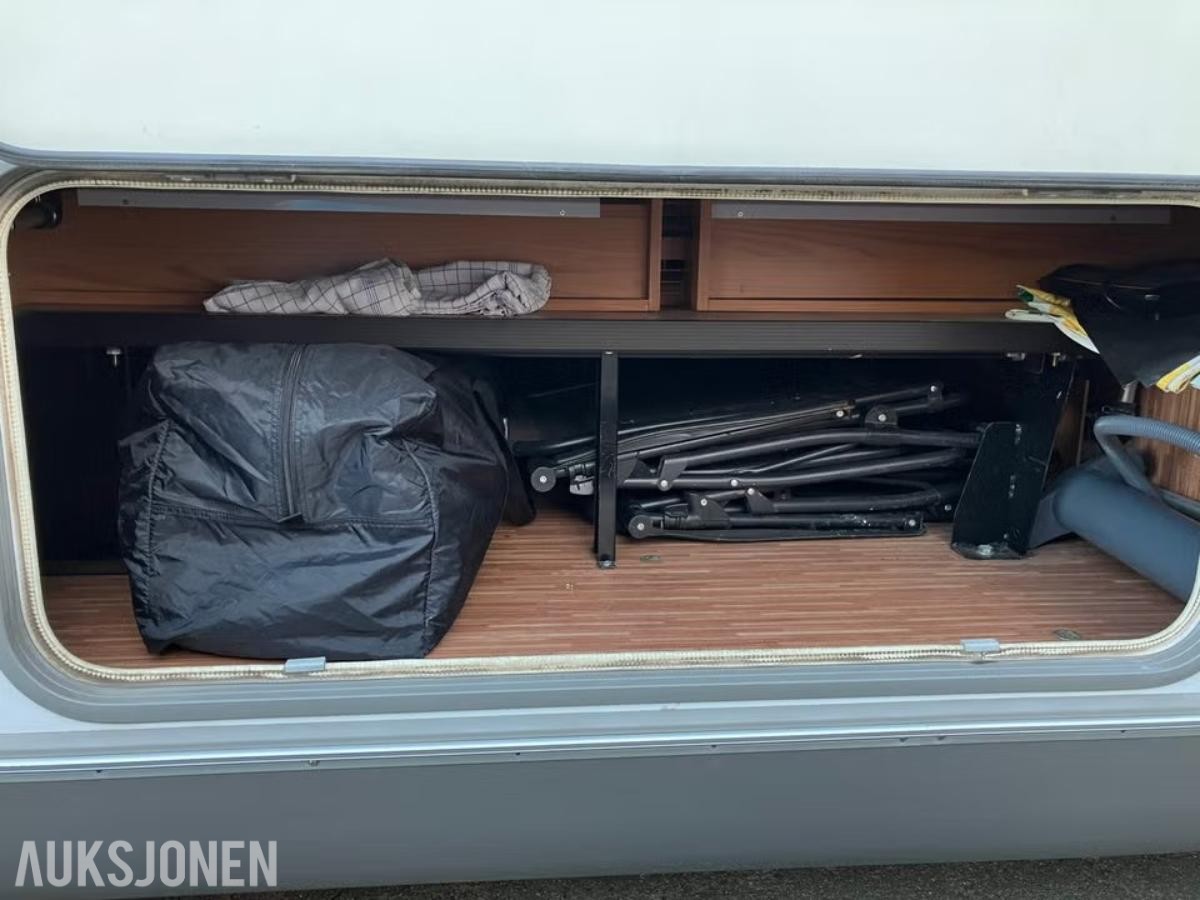 2008 Bürstner stor Campingbil Registrert for 6 personer