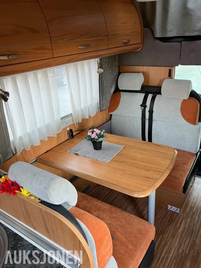 2008 Bürstner stor Campingbil Registrert for 6 personer