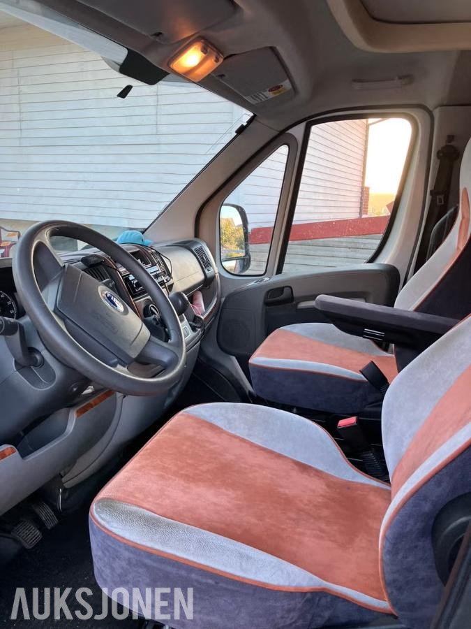 2008 Bürstner stor Campingbil Registrert for 6 personer