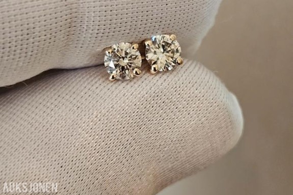 1.07CT ENSTENS DIAMANTØREDOBBER I 14K GULL. HELT NATURLIGE DIAMANTER! TAKSTBREV OG SERTIFIKAT! - 72 timers auksjon