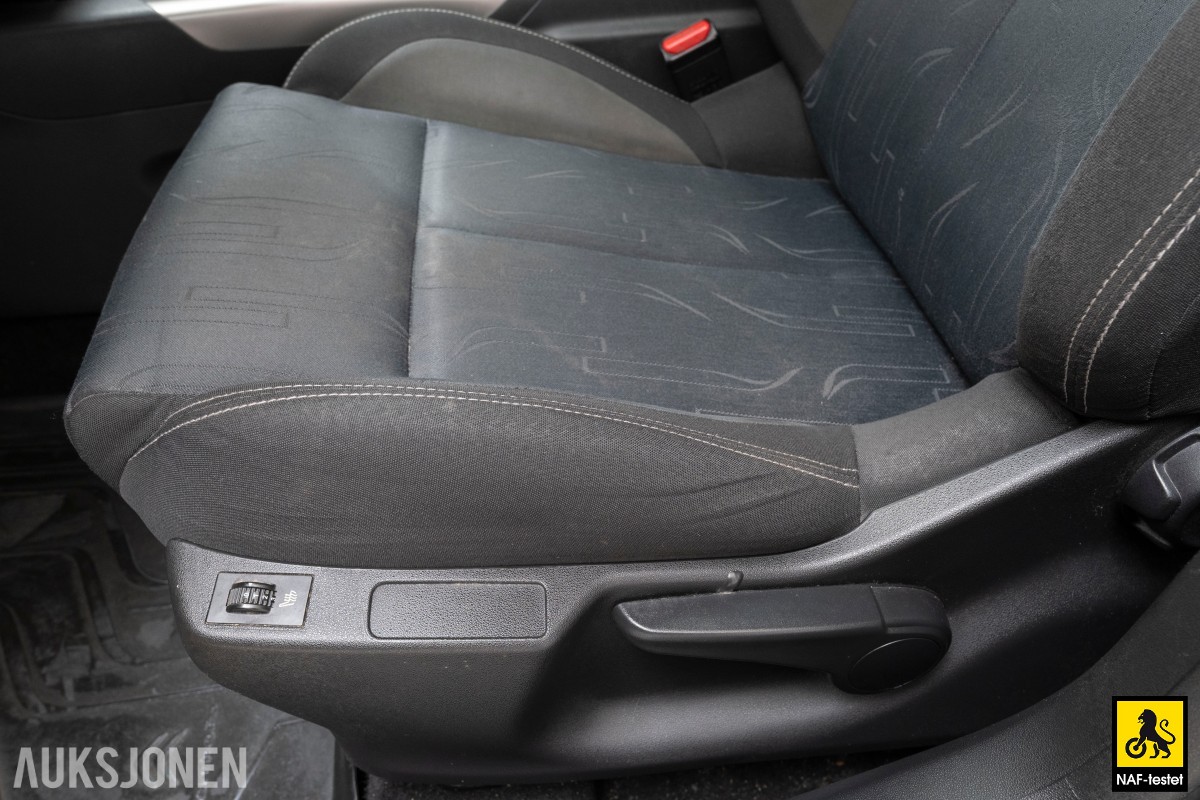 2014 Citroen C4 1.6 D AUT HENGERFESTE PANO CRUISE NAVI 