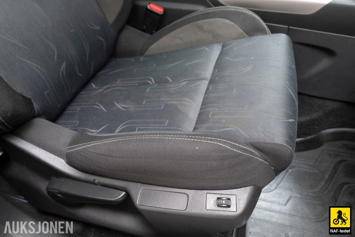 2014 Citroen C4 1.6 D AUT HENGERFESTE PANO CRUISE NAVI 