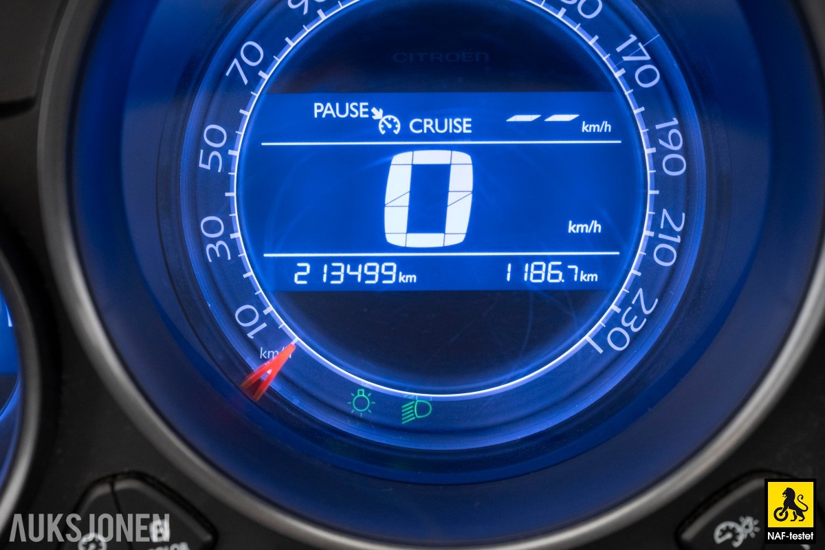 2014 Citroen C4 1.6 D AUT HENGERFESTE PANO CRUISE NAVI 
