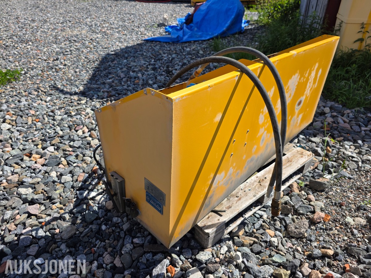 2014 Falkøping vanntanker CLRK-15 10000 liter