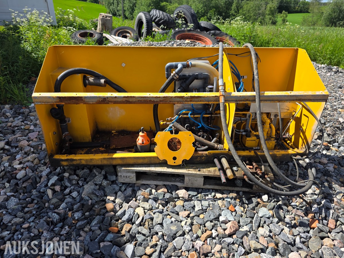 2014 Falkøping vanntanker CLRK-15 10000 liter