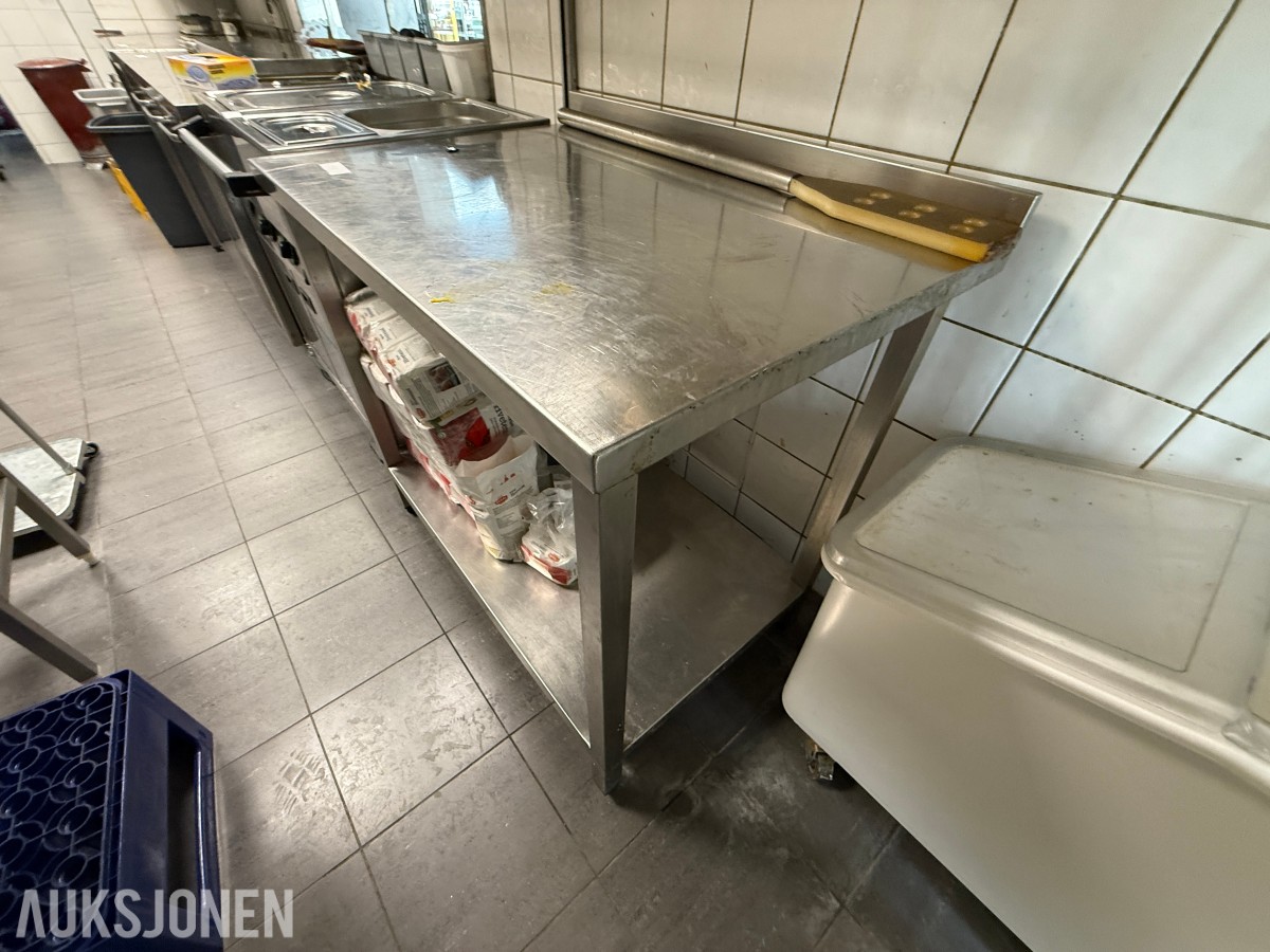 Arbeidsbenk i rustfritt stål med underhylle
