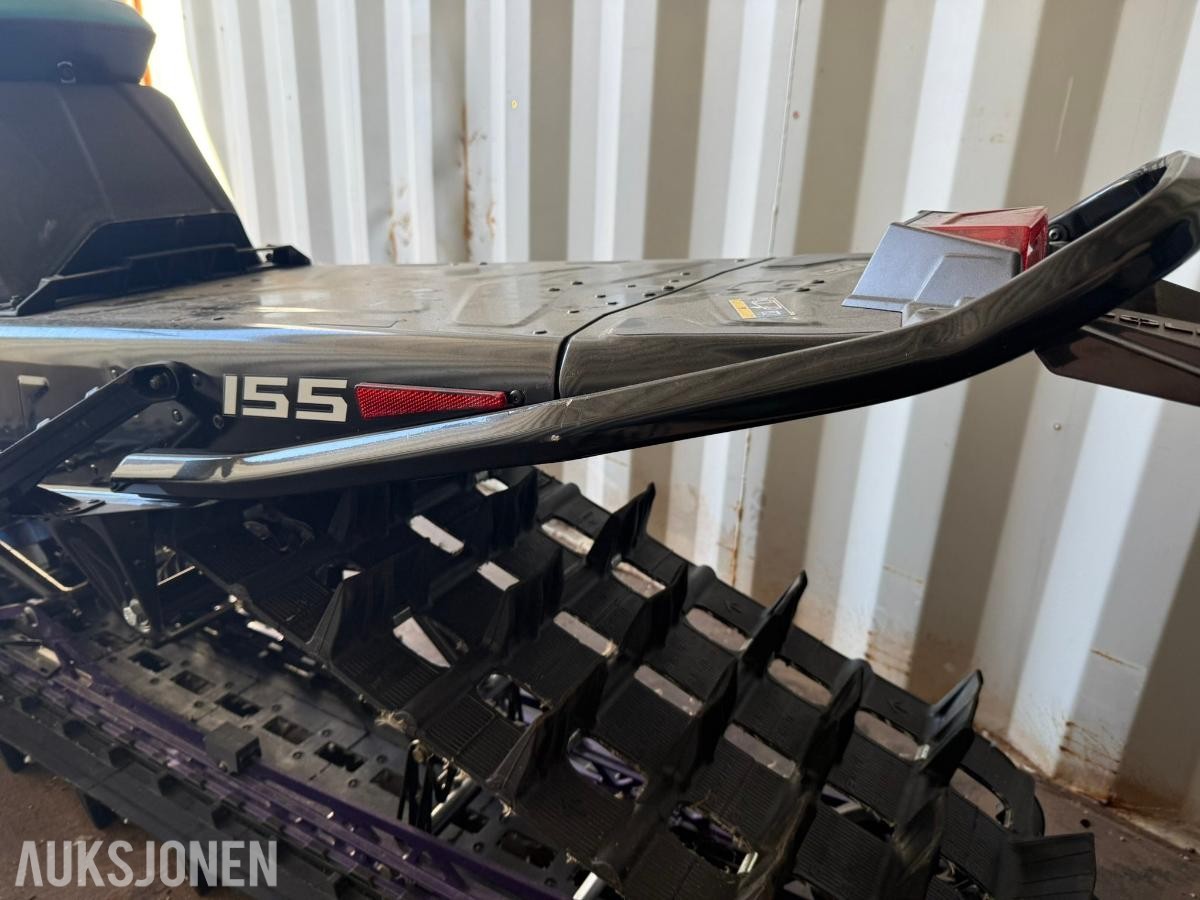 2023 Polaris 9R RMK Khaos Slash Snøscooter