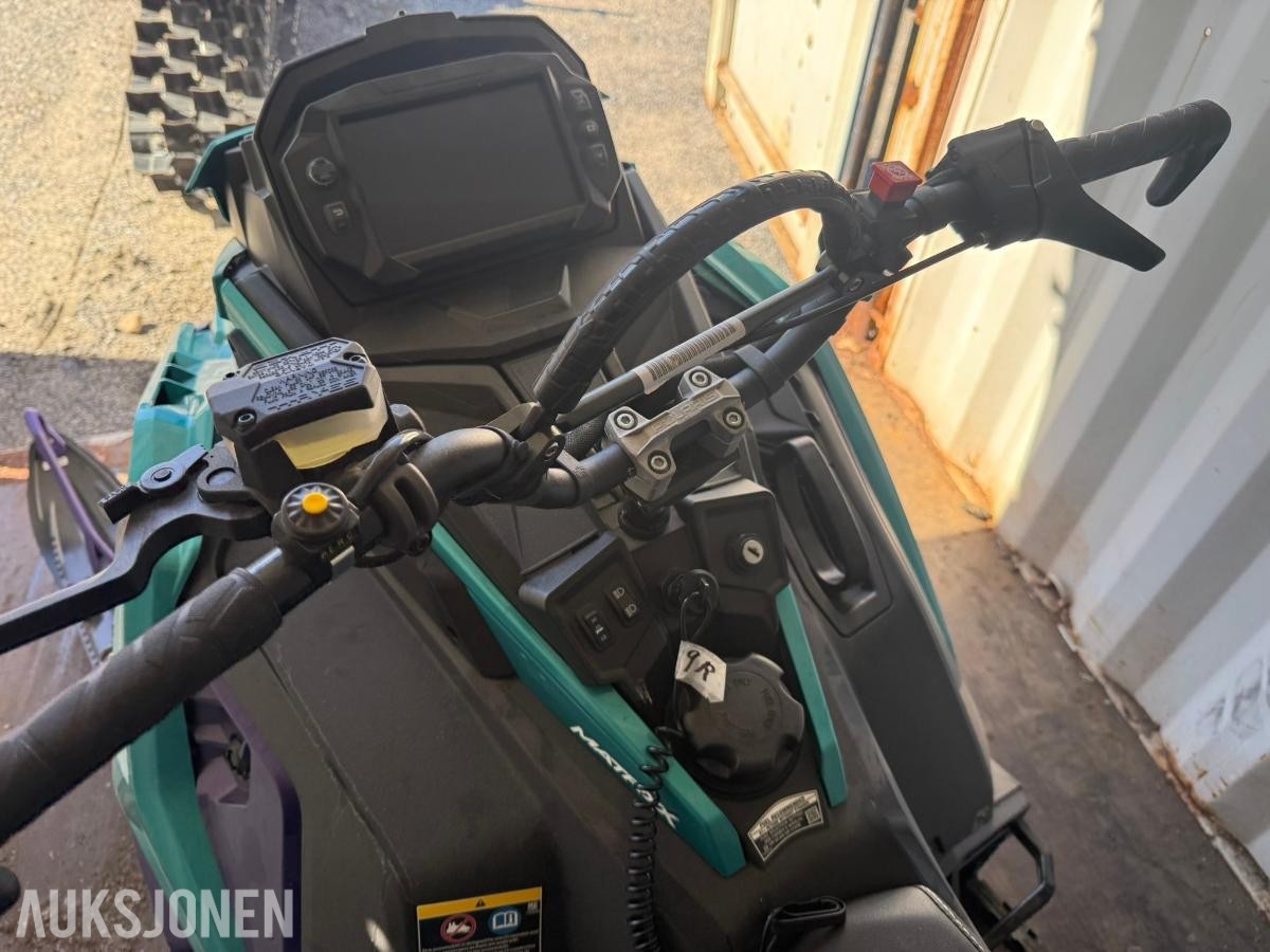 2023 Polaris 9R RMK Khaos Slash Snøscooter
