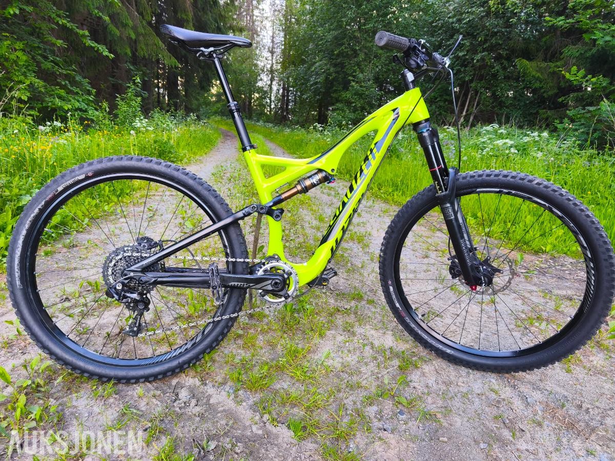 Sykkel - Specialized Stump Jumper Expert Evo Carbon