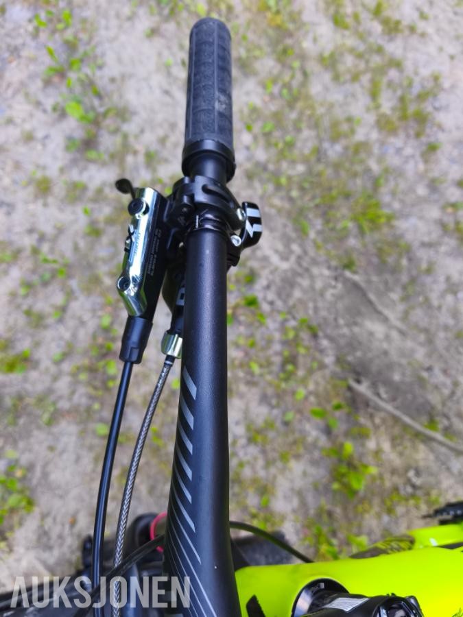 Sykkel - Specialized Stump Jumper Expert Evo Carbon