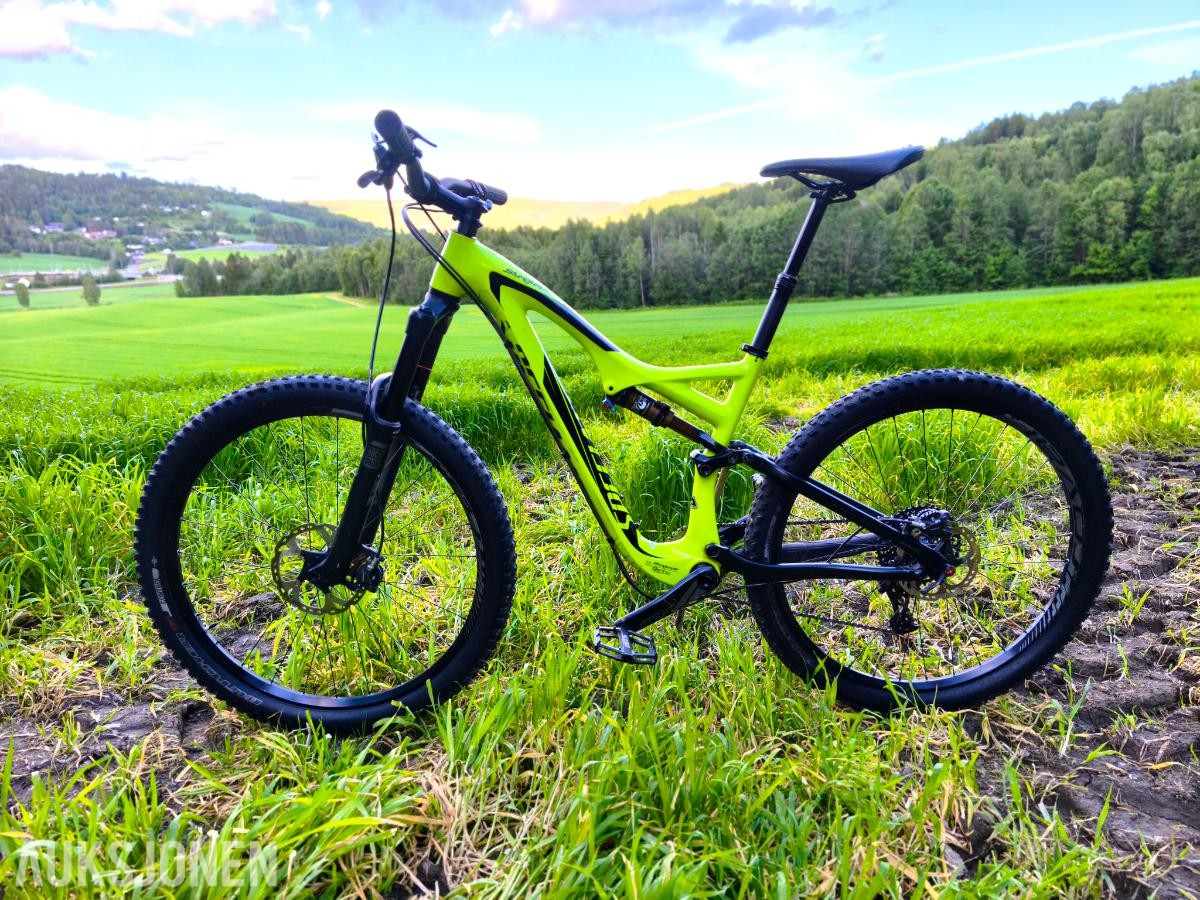 Sykkel - Specialized Stump Jumper Expert Evo Carbon