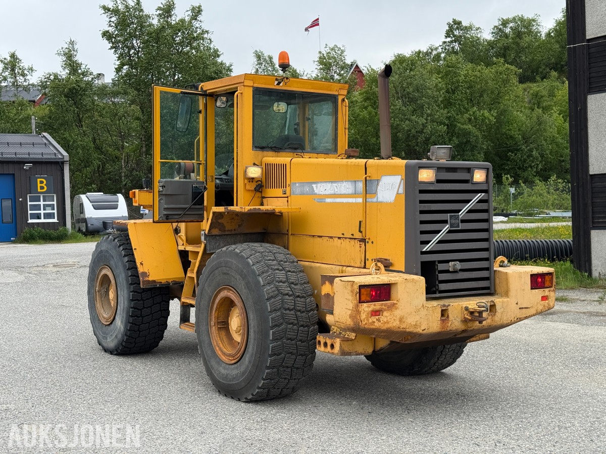 1999 Volvo L120C Hjullaster, grusskuffe, spakestyring, sentralsmøring