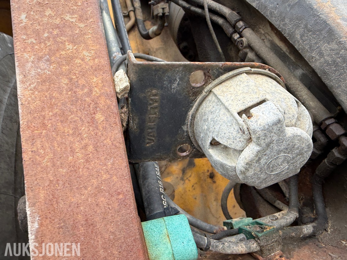1999 Volvo L120C Hjullaster, grusskuffe, spakestyring, sentralsmøring