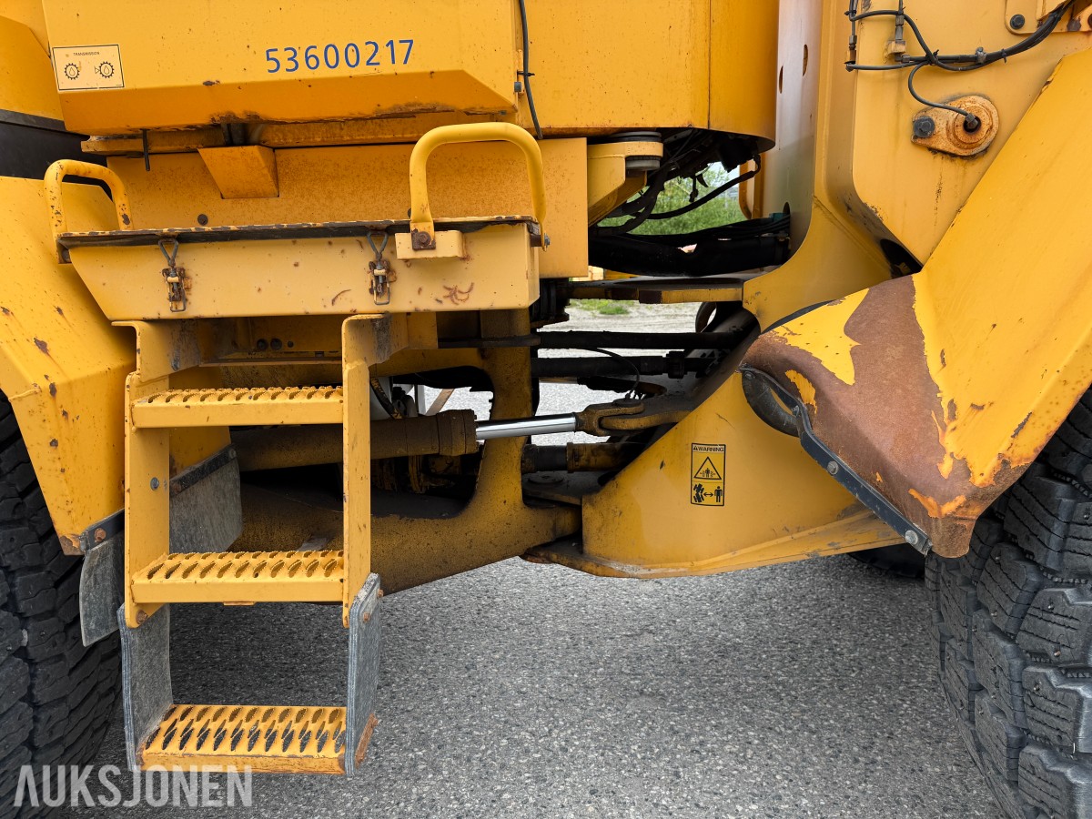 1999 Volvo L120C Hjullaster, grusskuffe, spakestyring, sentralsmøring