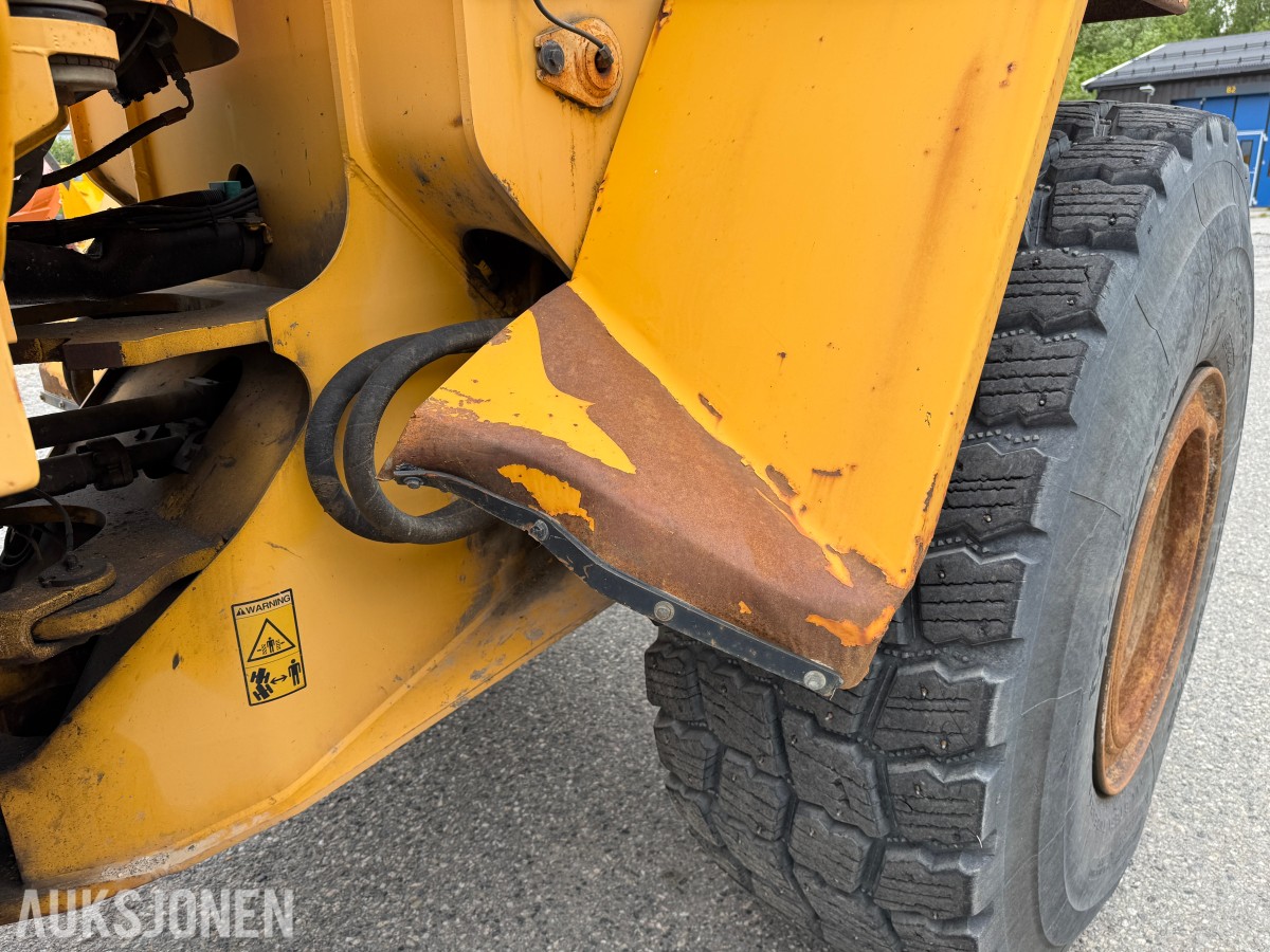 1999 Volvo L120C Hjullaster, grusskuffe, spakestyring, sentralsmøring
