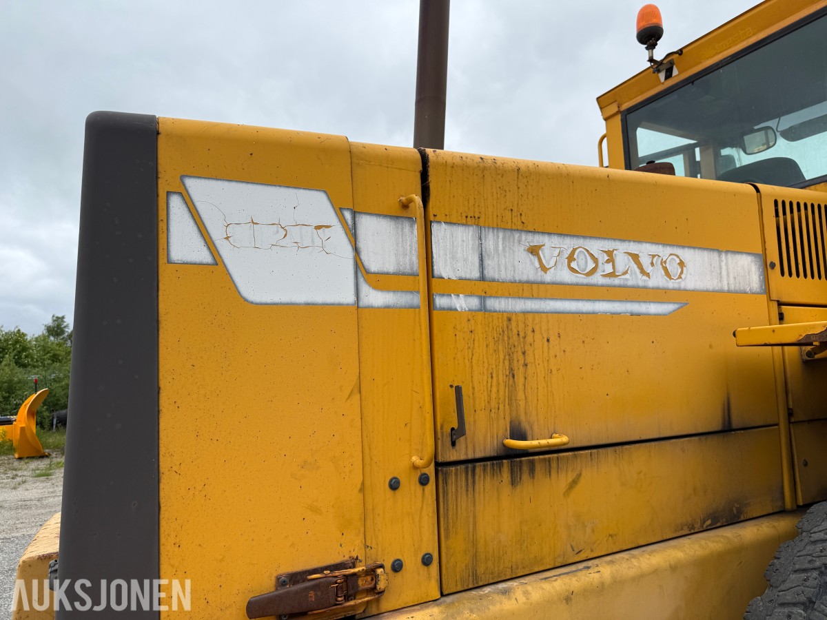 1999 Volvo L120C Hjullaster, grusskuffe, spakestyring, sentralsmøring