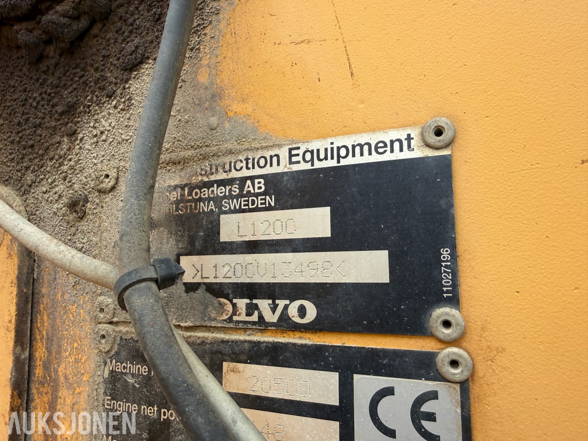 1999 Volvo L120C Hjullaster, grusskuffe, spakestyring, sentralsmøring