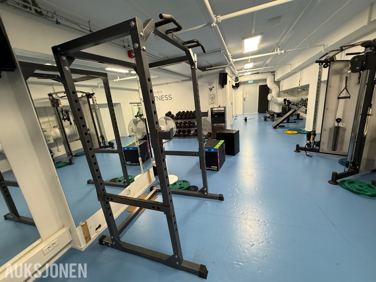 Kraftig Power Rack / Squat Rack fra Pikt Fitness