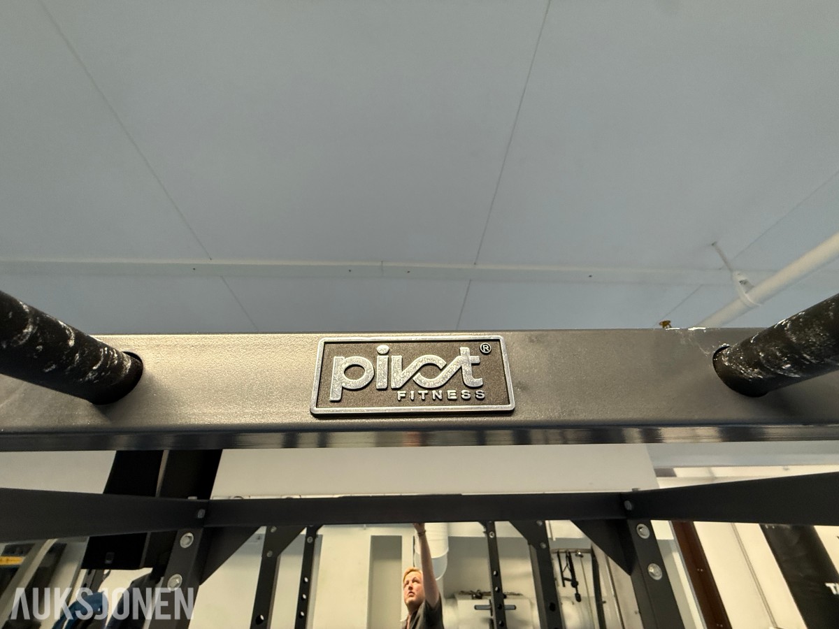 Kraftig Power Rack / Squat Rack fra Pikt Fitness