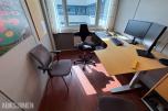 Komplett kontormiljø til salgs – kvalitetsmøbler, arbeidsstasjoner og inventar