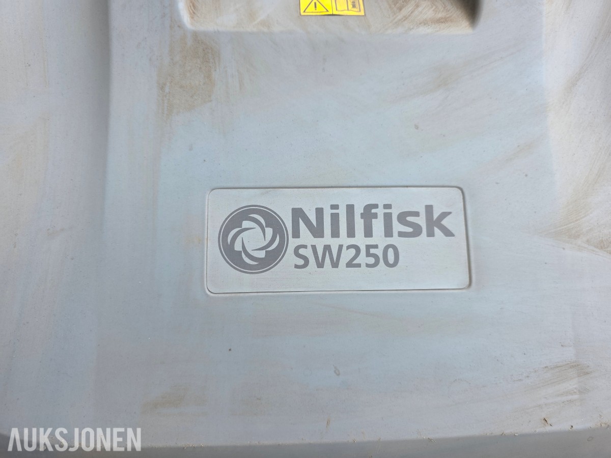 Nilfisk feiemaskin SW 250