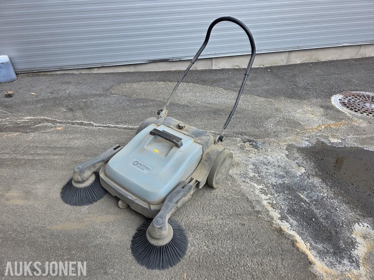 Nilfisk feiemaskin SW 250