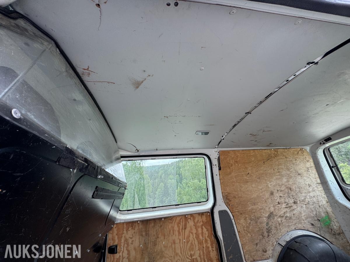 2013 Volkswagen Transporter 2.0-140 D 4MOTION / 175040km