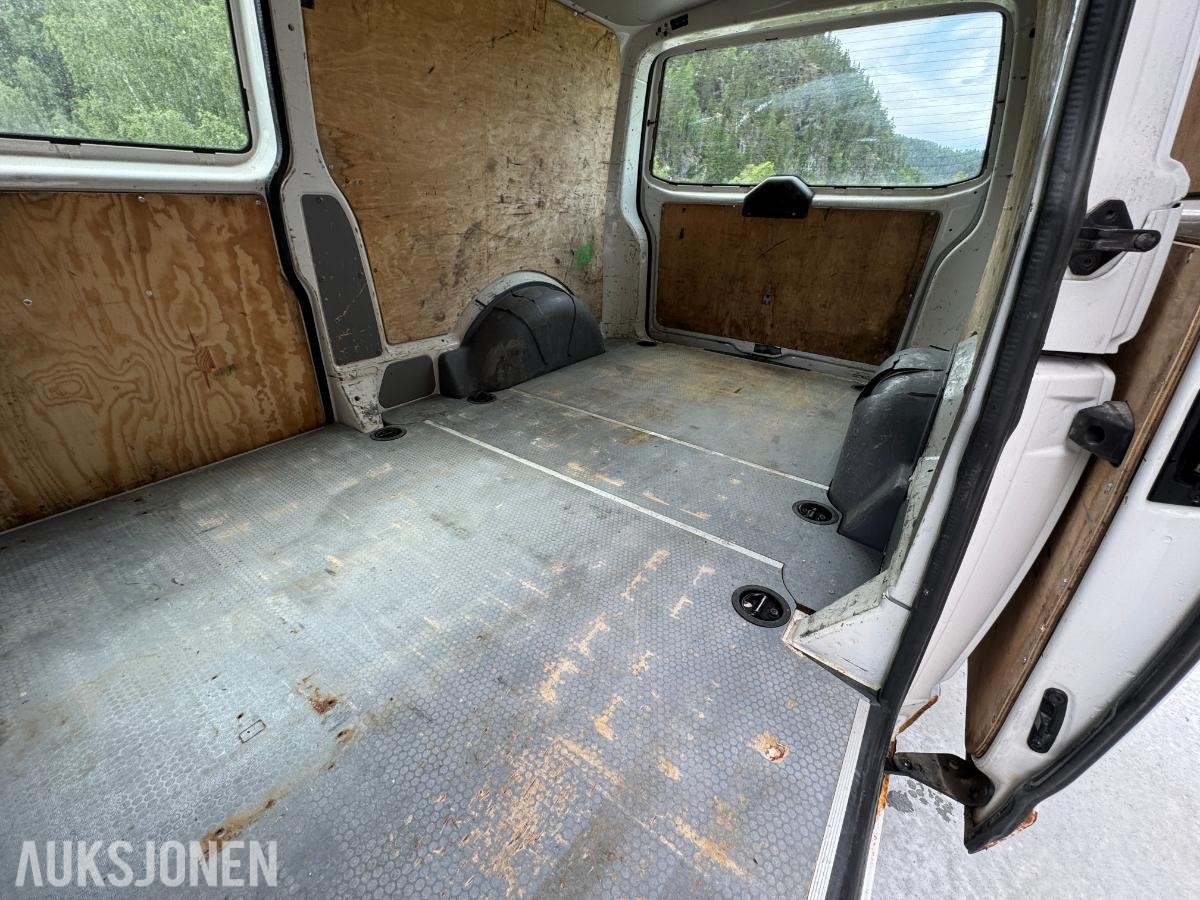 2013 Volkswagen Transporter 2.0-140 D 4MOTION / 175040km
