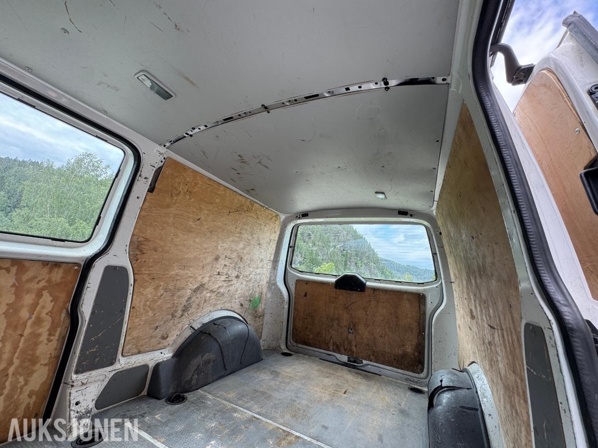 2013 Volkswagen Transporter 2.0-140 D 4MOTION / 175040km