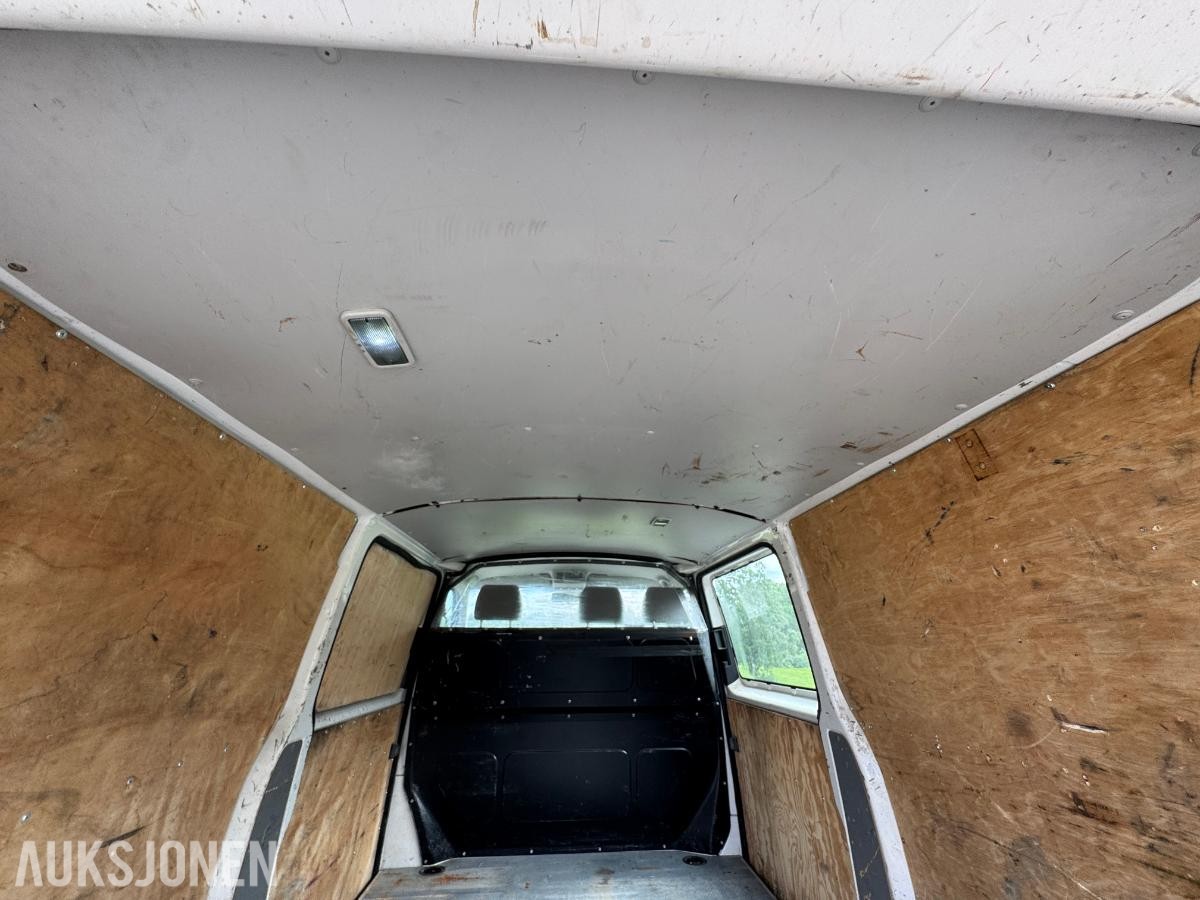 2013 Volkswagen Transporter 2.0-140 D 4MOTION / 175040km