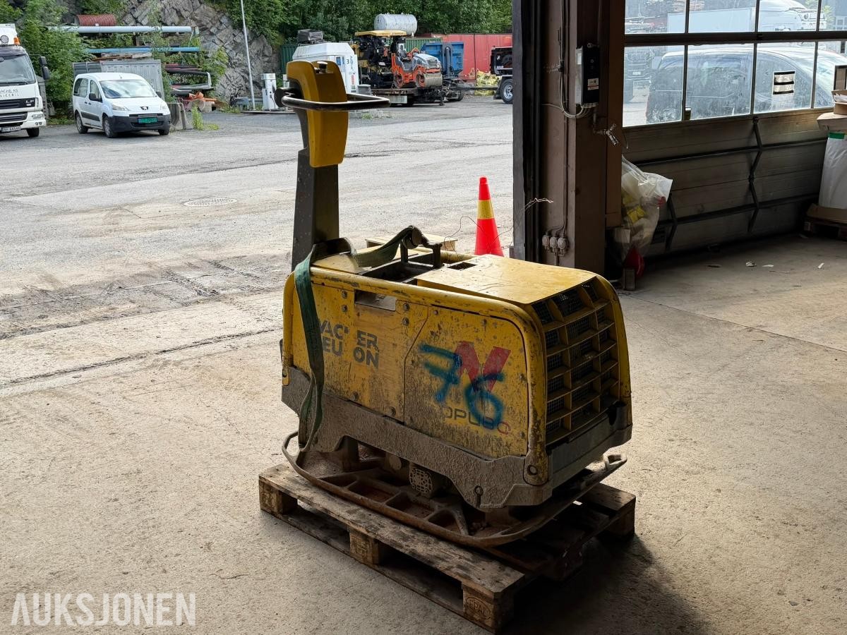 Wacker Neuson DPU 80 vibroplate