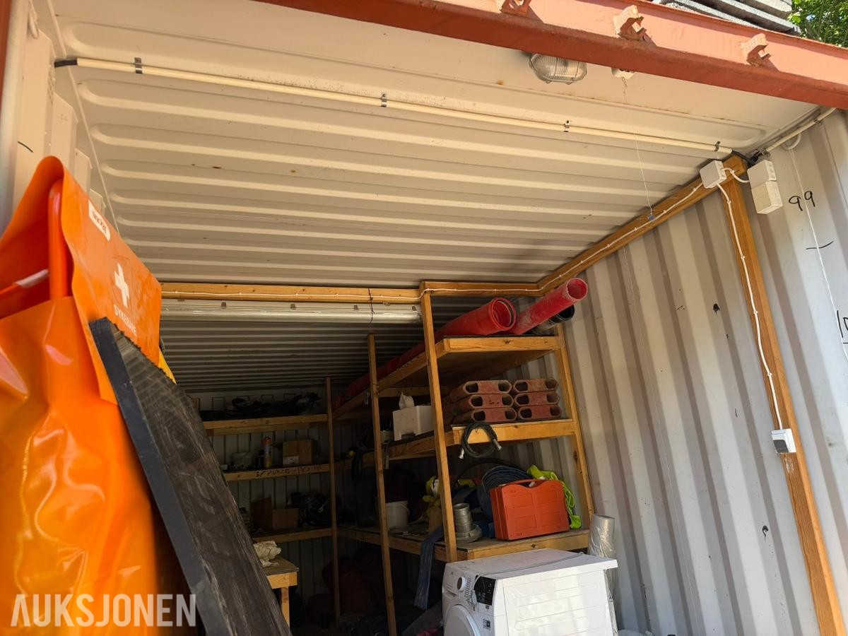 20 fots stålcontainer med innredning og utstyr