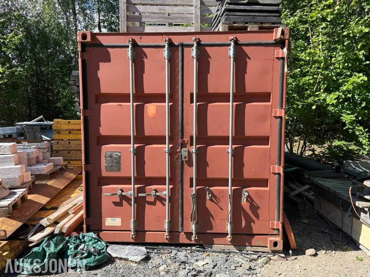20 fots stålcontainer med innredning og utstyr