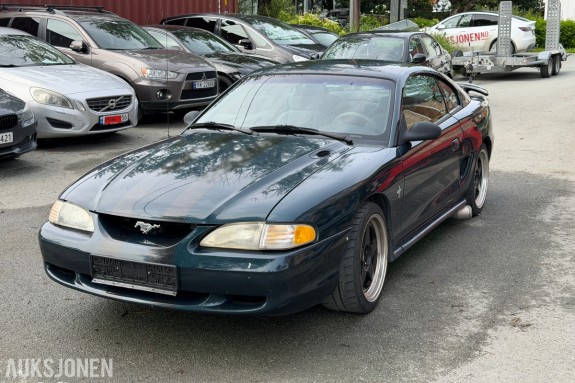 1995 Ford MUSTANG 3.8-147