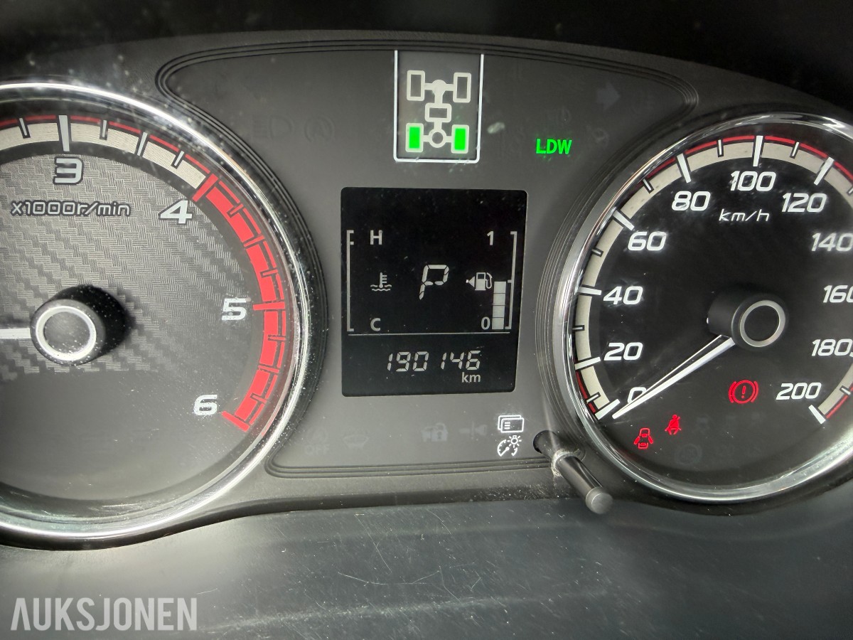 2017 Mitsubishi L200 2.4-181 D 4WD