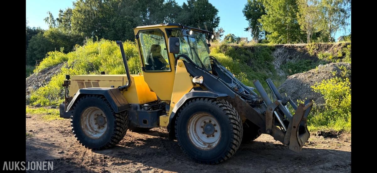 2001 Wille 855 Hjullaster/Multimaskin