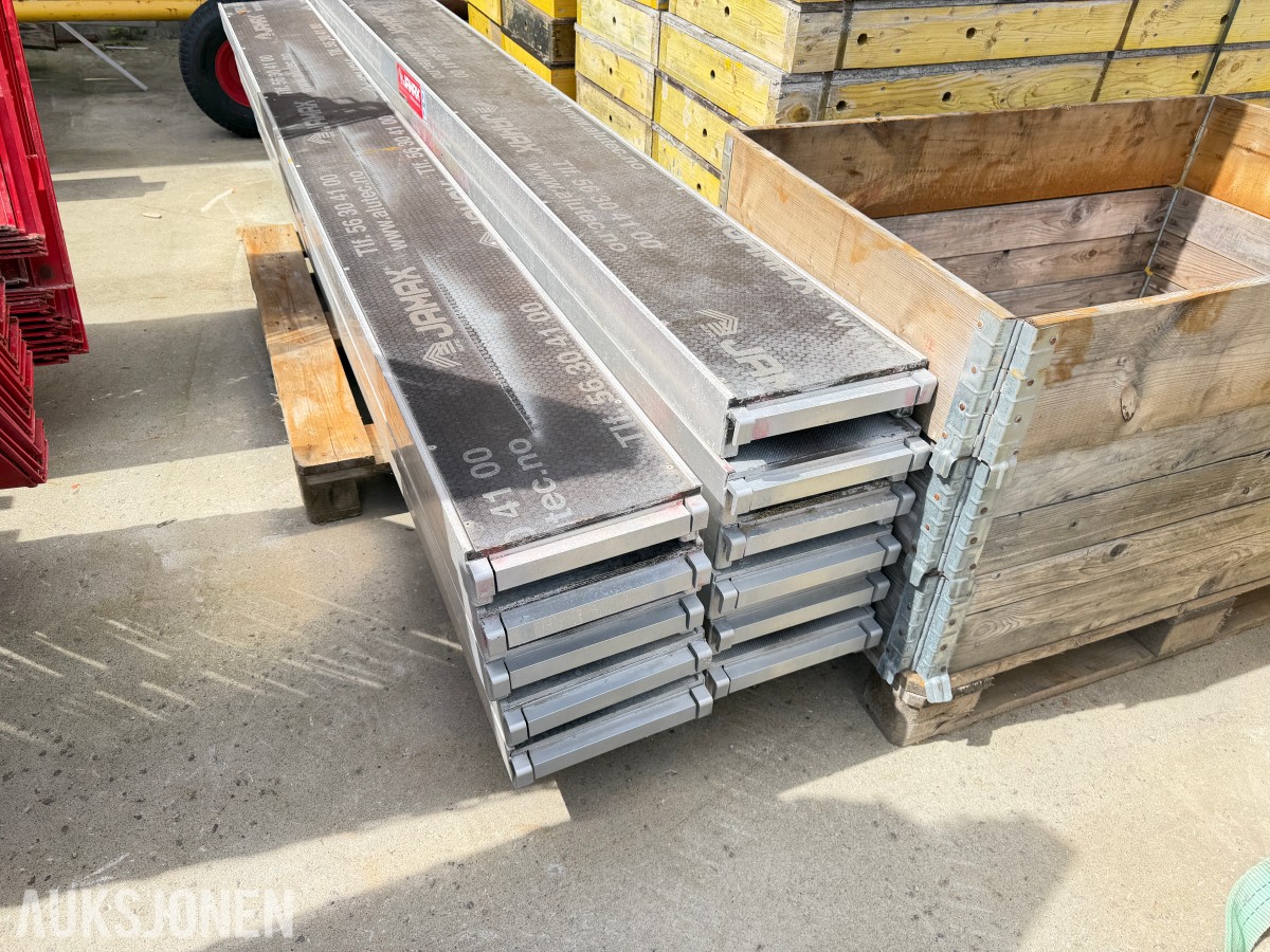 JAMAX STILLASPLATTFORMER 0,30 X 3,00 M OG JAMAX KNEKTER – PARTI