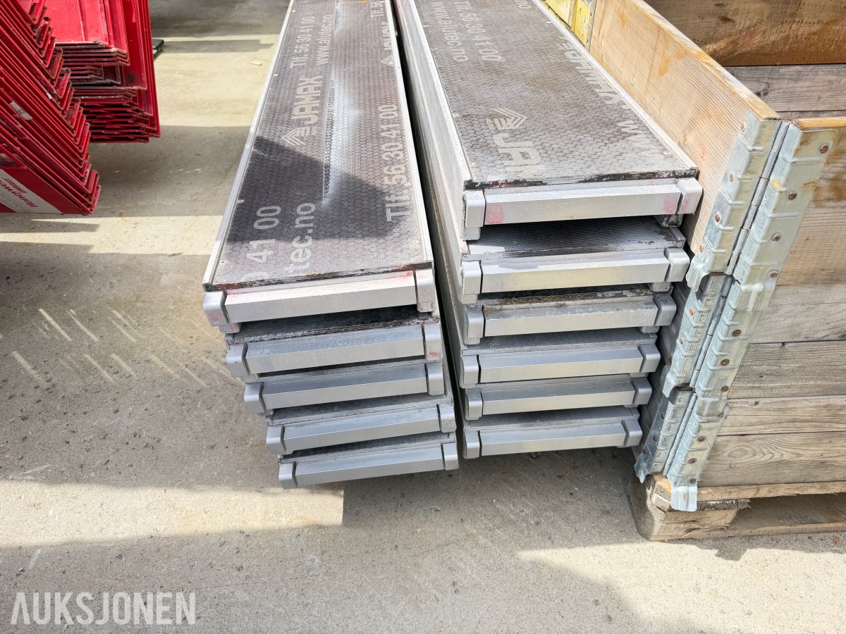 JAMAX STILLASPLATTFORMER 0,30 X 3,00 M OG JAMAX KNEKTER – PARTI