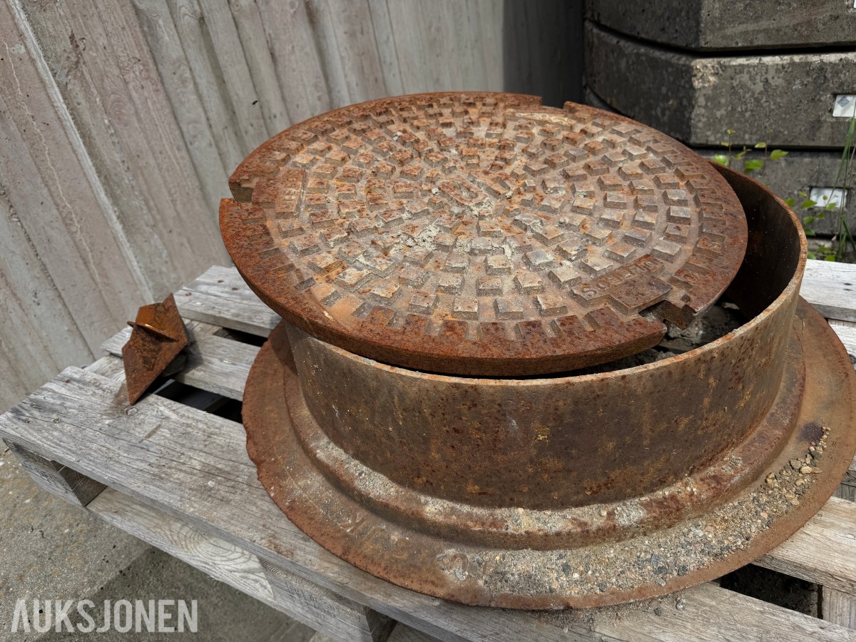ULEFOS KUMLOKK MED KUMRING – Ø CA. 650 MM