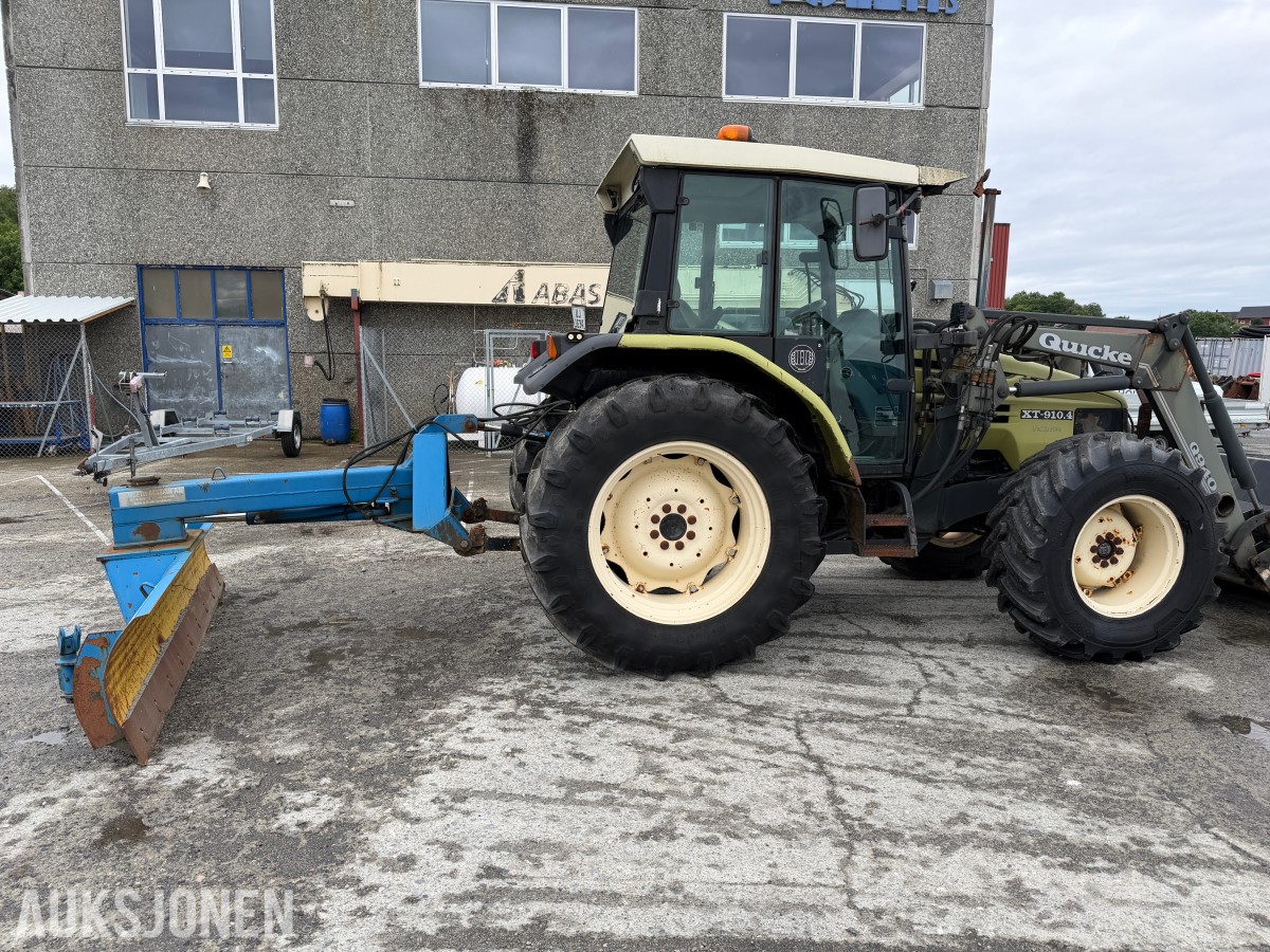 2003 Hurlimann XT 910.4