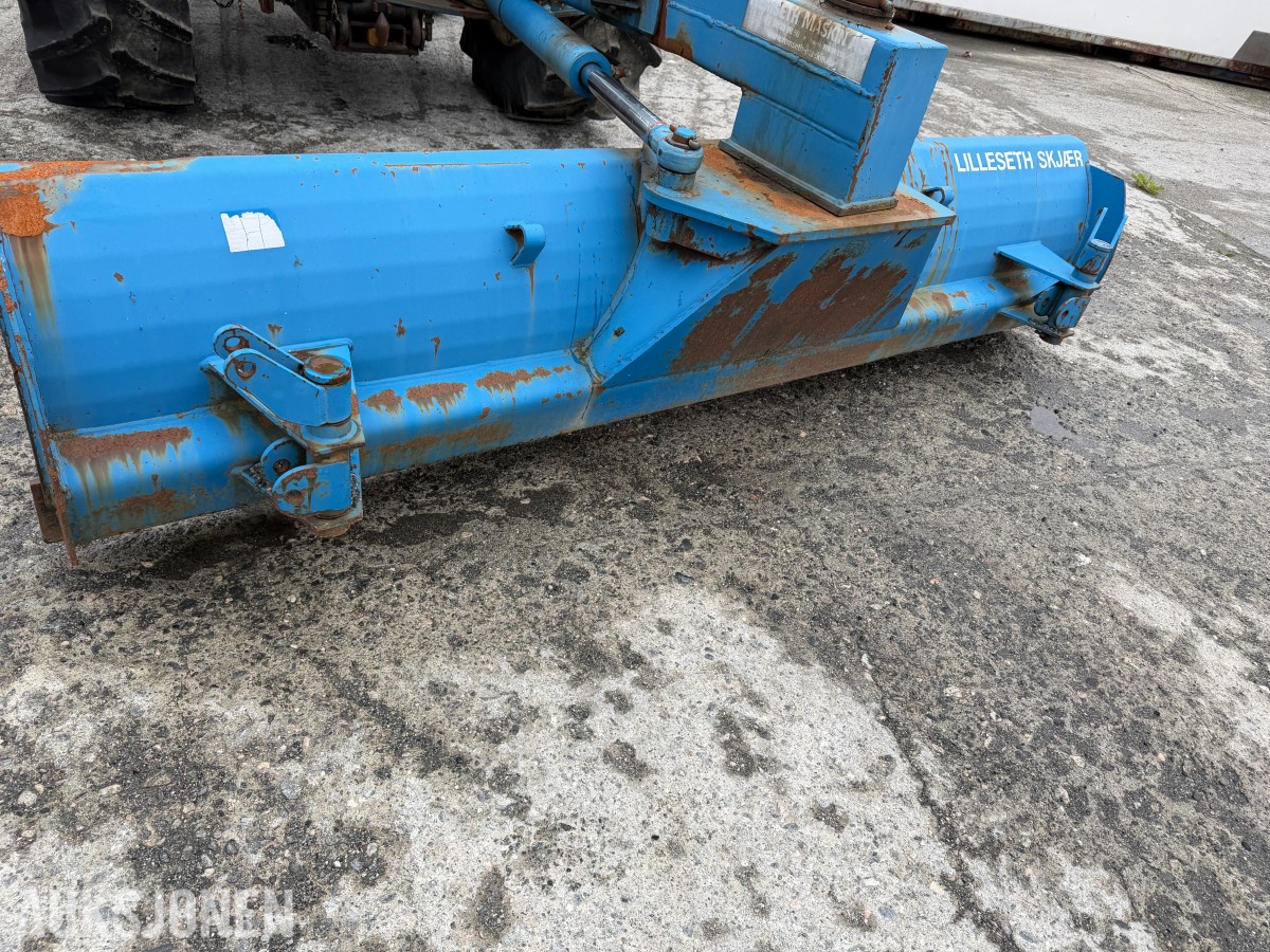 2003 Hurlimann XT 910.4