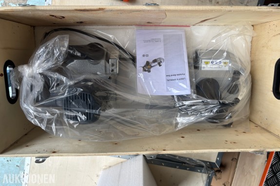 Bærbar båndsag / Portable Band Saw – Ubrukt i trekasse