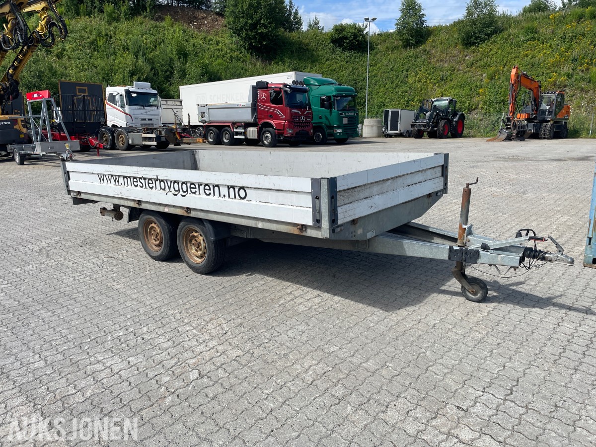 2014 Agados DONA B2 2600