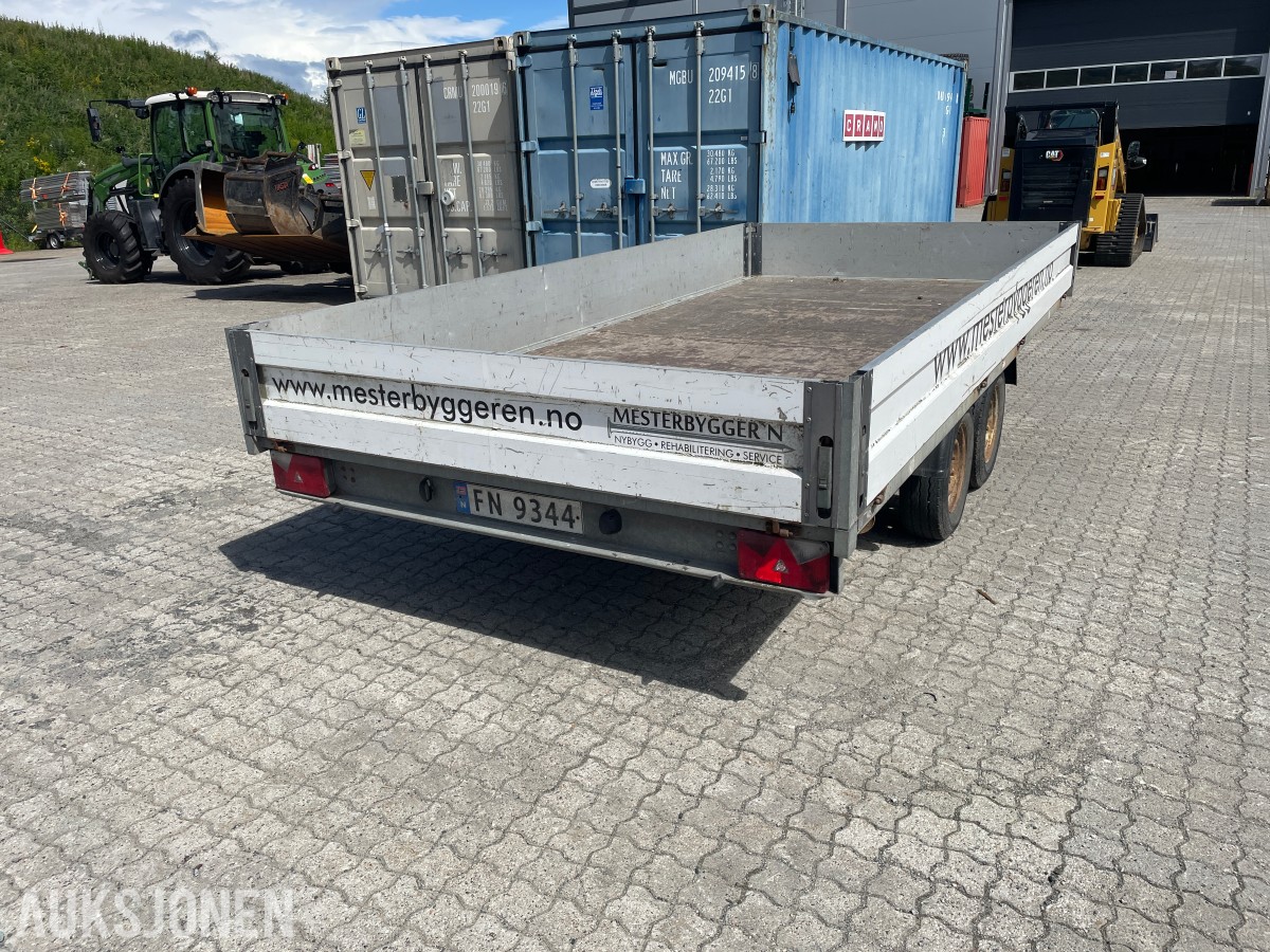 2014 Agados DONA B2 2600