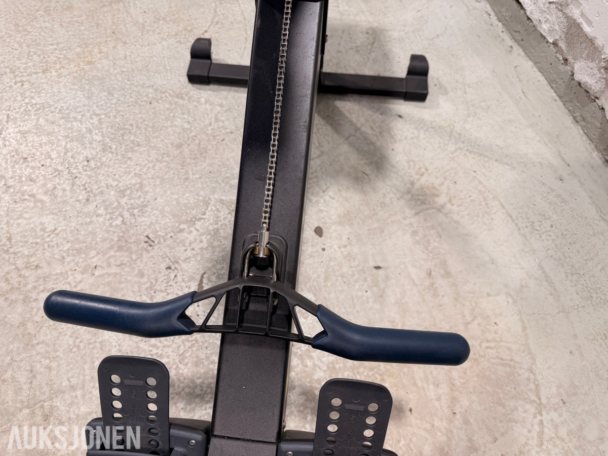 2021 Concept2 RowErg romaskin med PM5 Performance Monitor