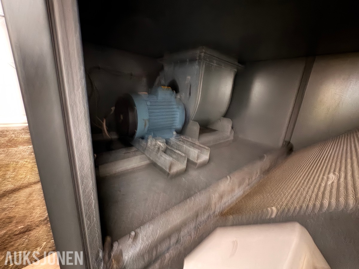 Fläkt og ABB ventilasjonsaggregat med varmegjenvinning