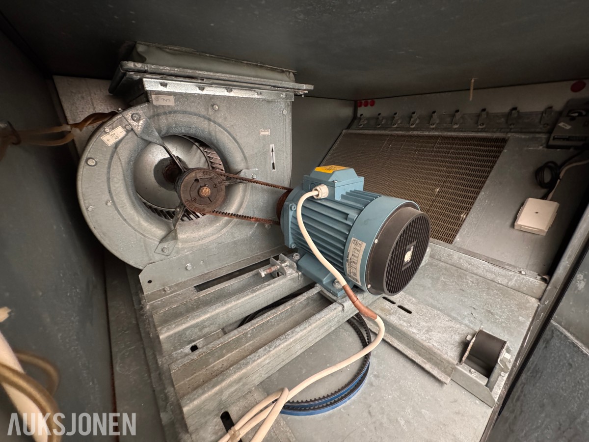 Fläkt og ABB ventilasjonsaggregat med varmegjenvinning